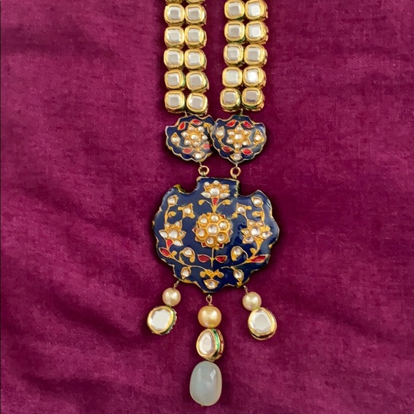 Necklace - Picture 2 of 6